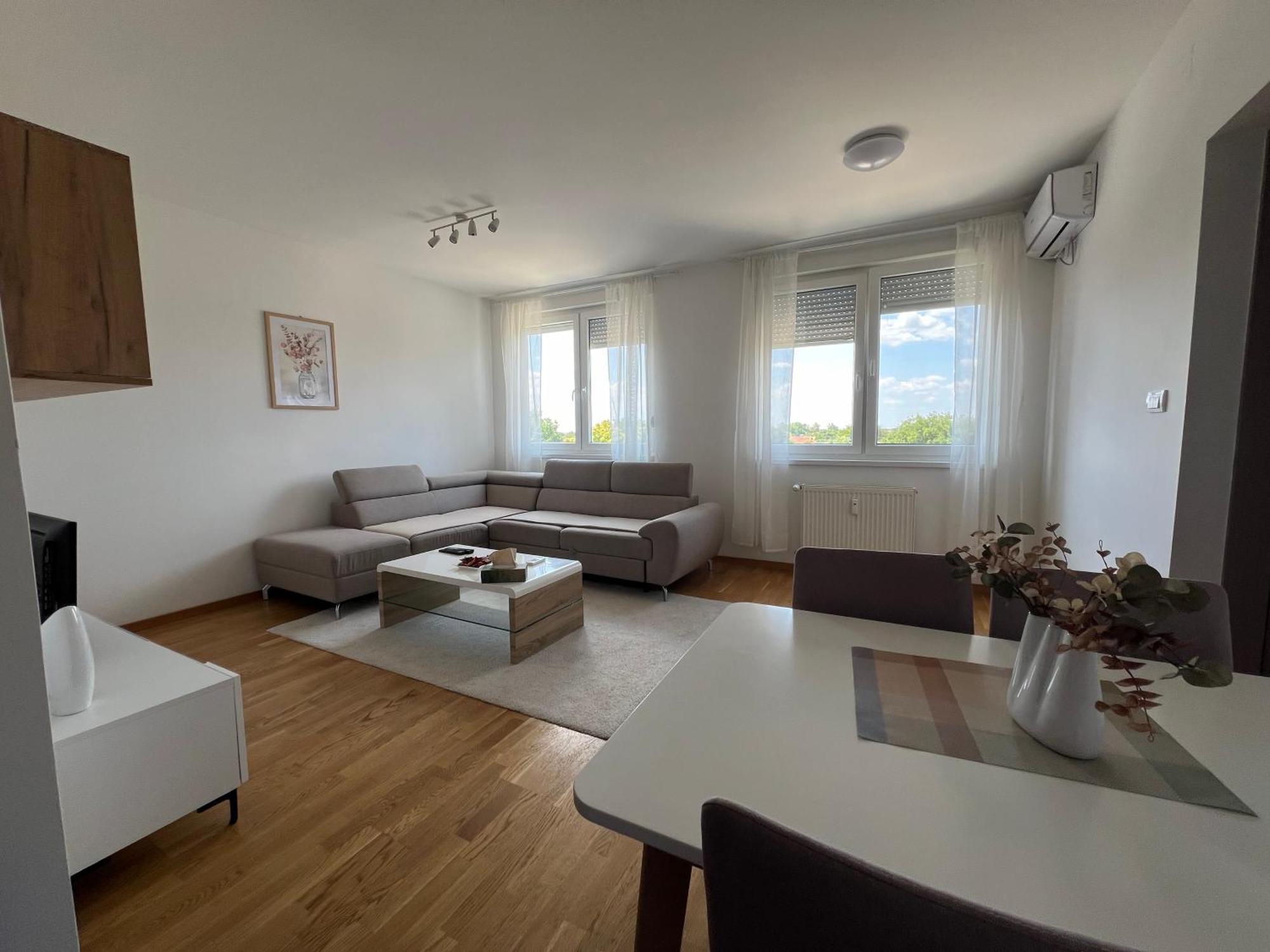 Cozy Apartment Anna Subotica Buitenkant foto